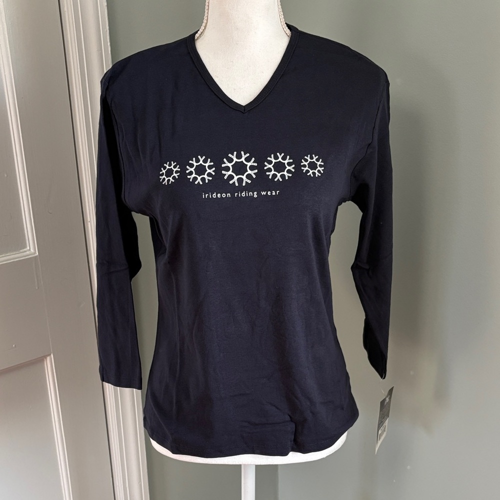 NWT Irideon Equestrian Women's Navy‎ Blue V-Neck Snowflake Shirt Top Large